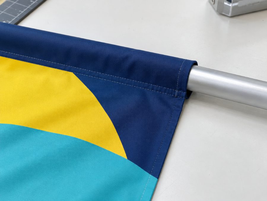 Banner mit Hohlsaum und Stange